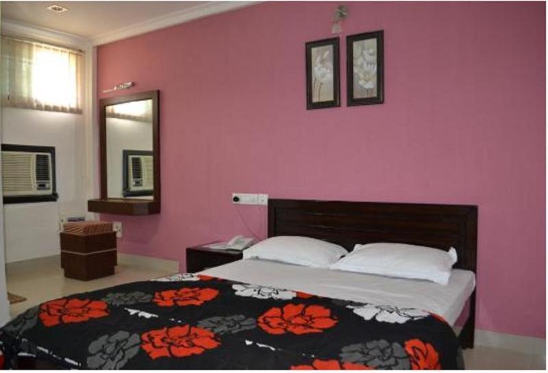 Balaji Residency Hotel Hyderabad Bagian luar foto