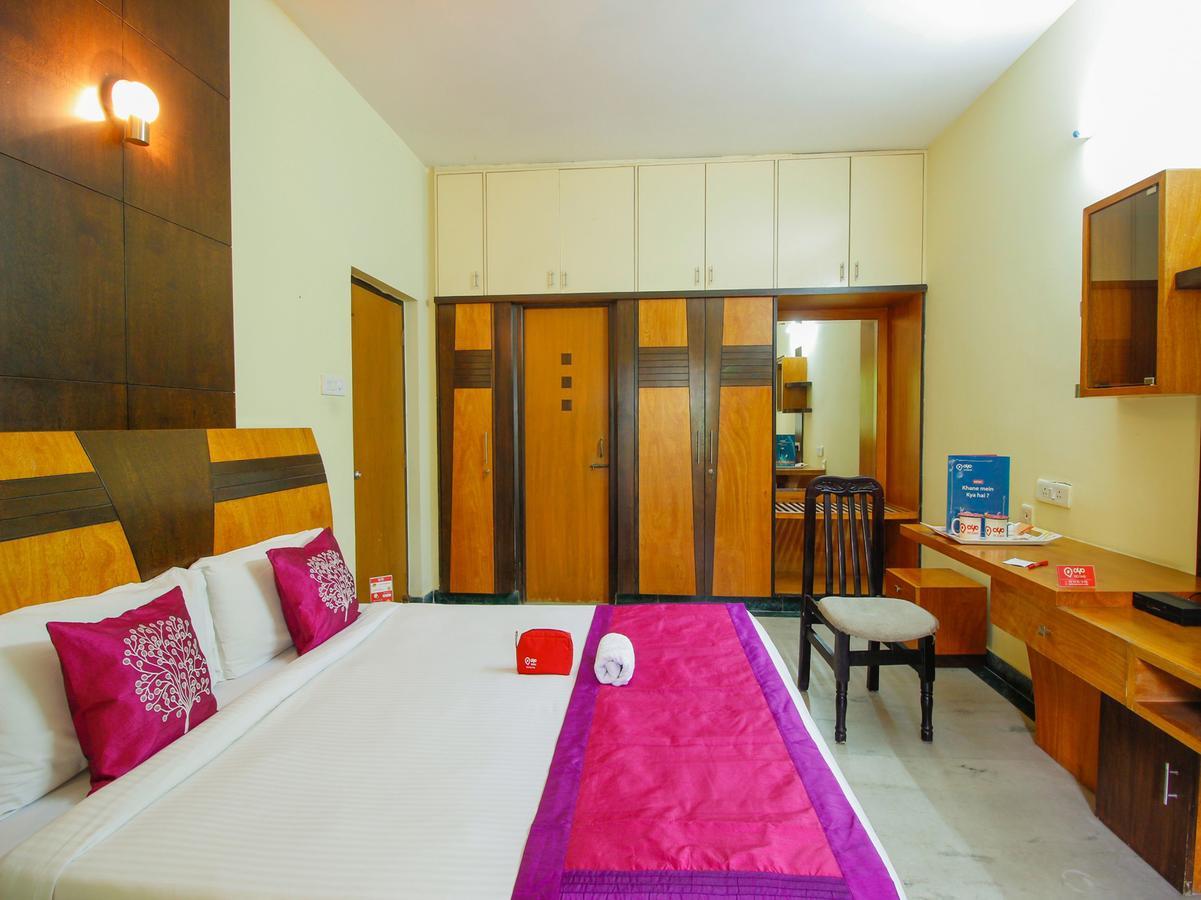 Balaji Residency Hotel Hyderabad Bagian luar foto