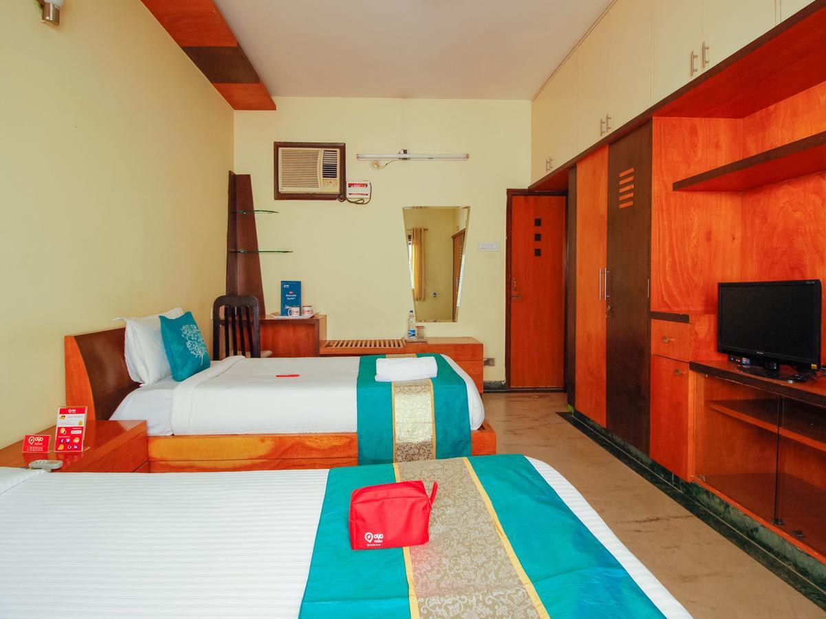 Balaji Residency Hotel Hyderabad Bagian luar foto