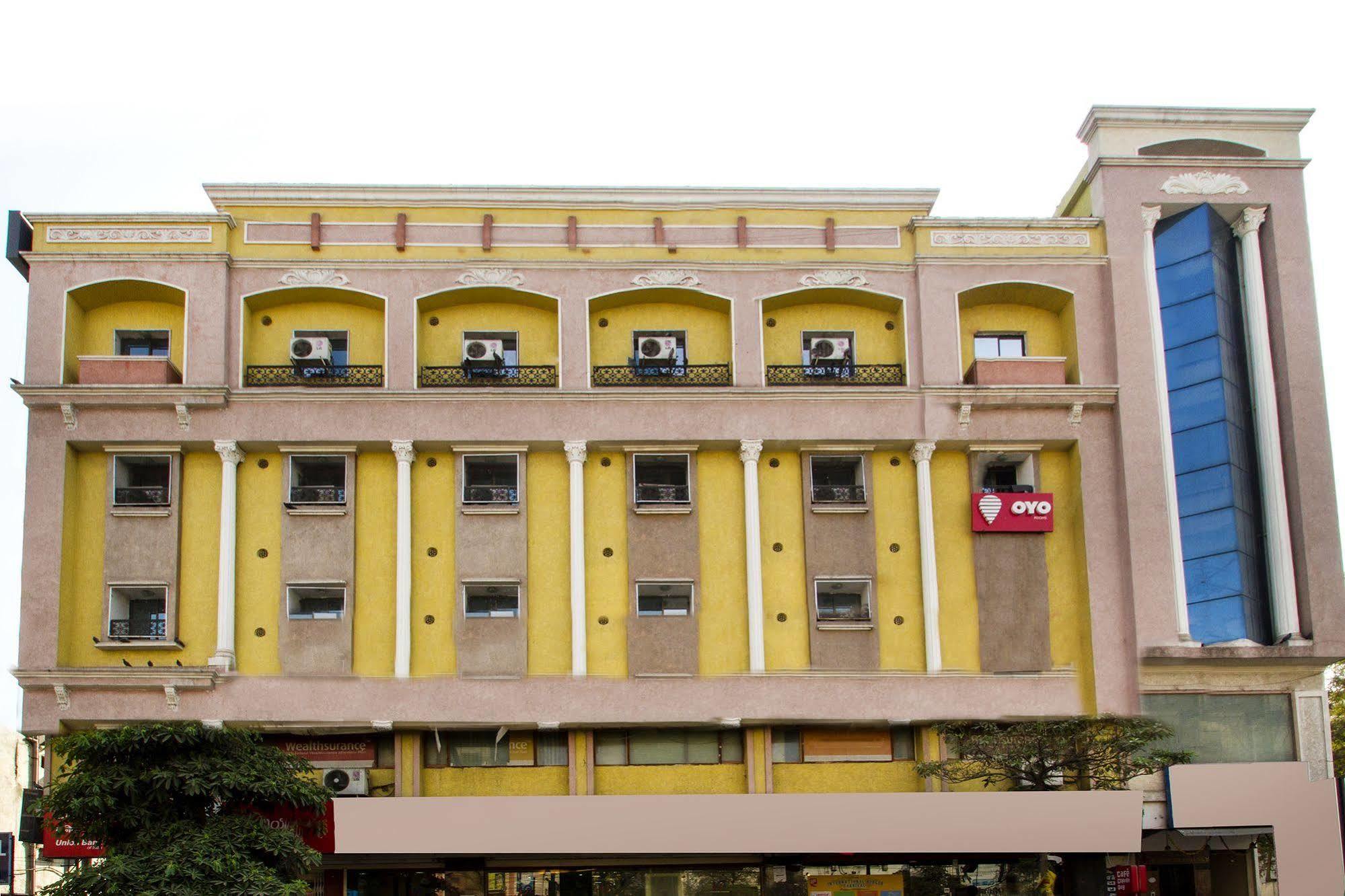Balaji Residency Hotel Hyderabad Bagian luar foto