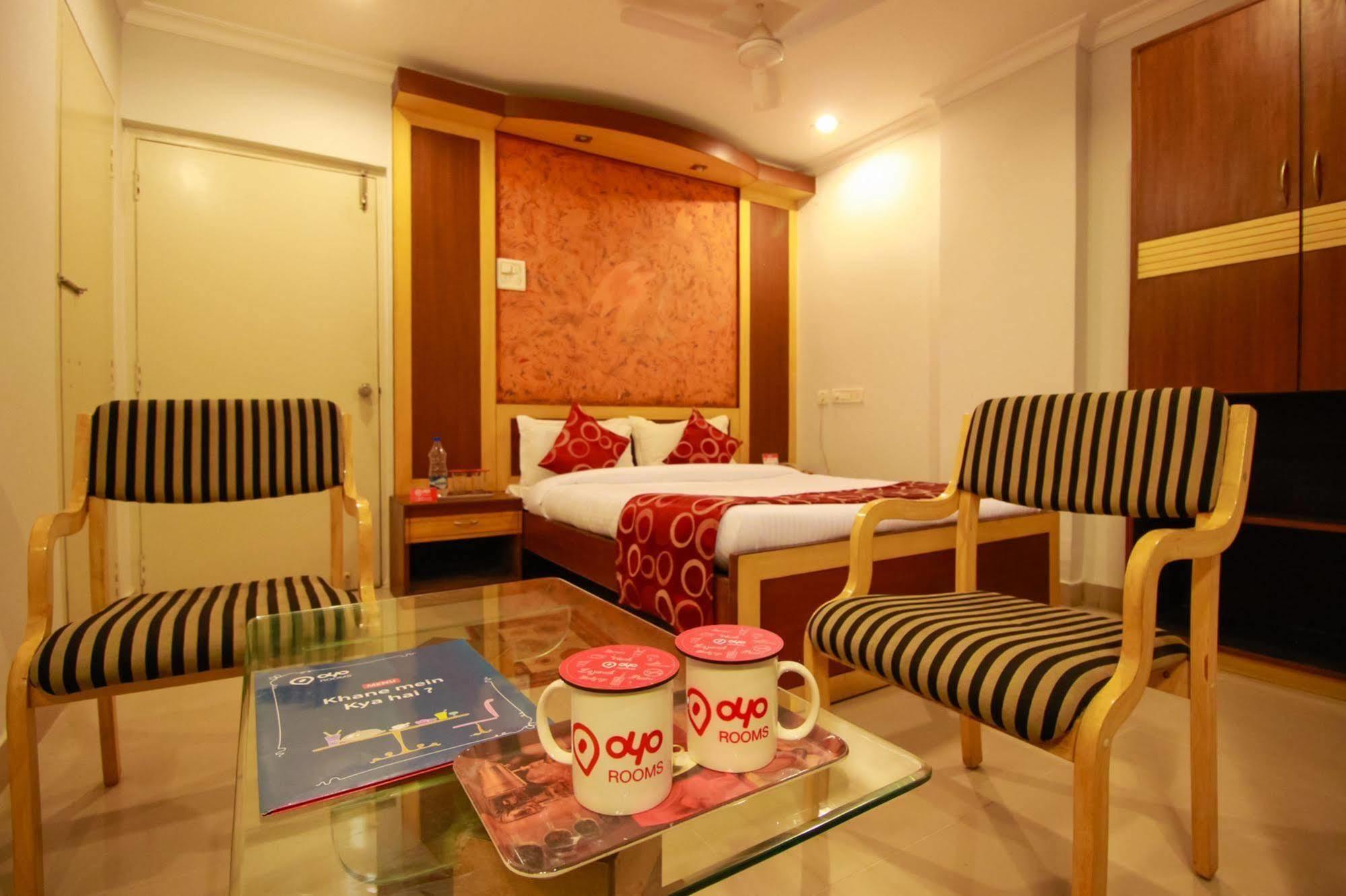 Balaji Residency Hotel Hyderabad Bagian luar foto