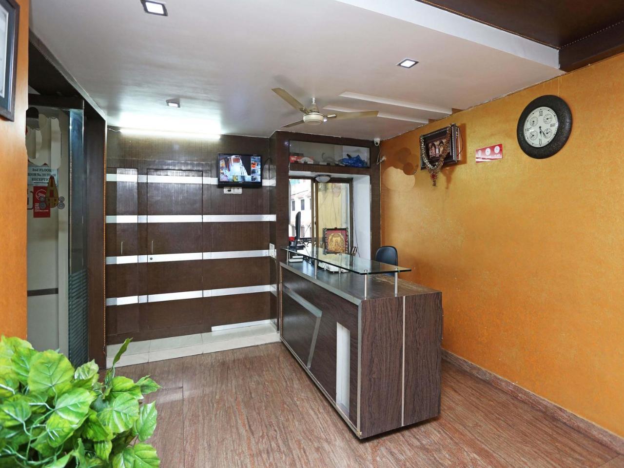 Balaji Residency Hotel Hyderabad Bagian luar foto